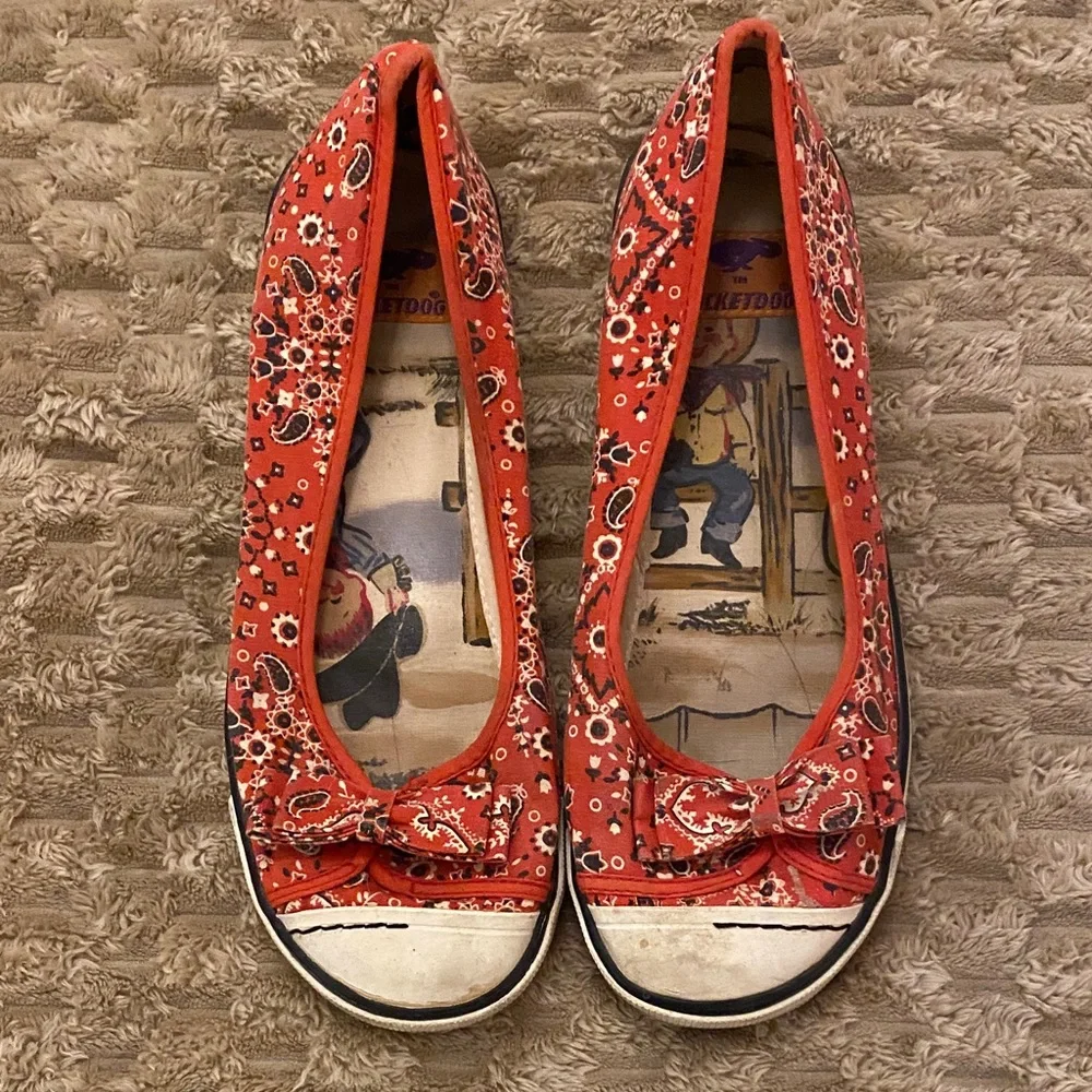 Rocket dog Red Bandana-Print Women's Ballet Flats - Picture 2 of 8
